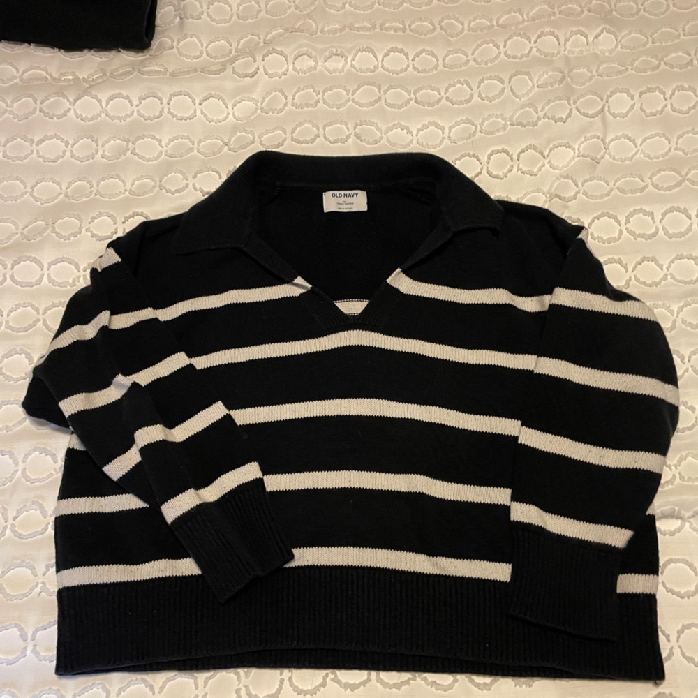 Old navy striped v-neck collared XL sweater